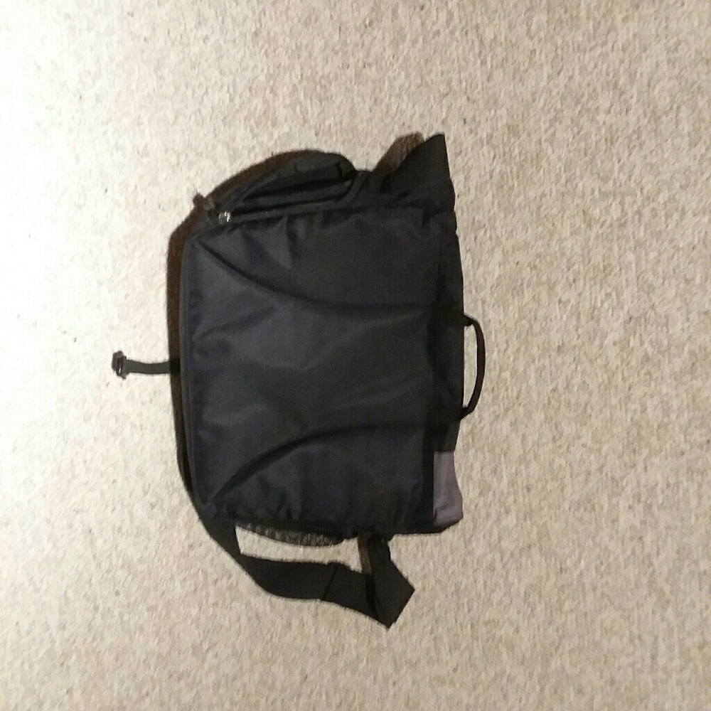 High Sierra Messenger bag